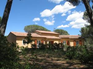 villa T5 Vidauban  vue dégagée sur les vignes belle provençale